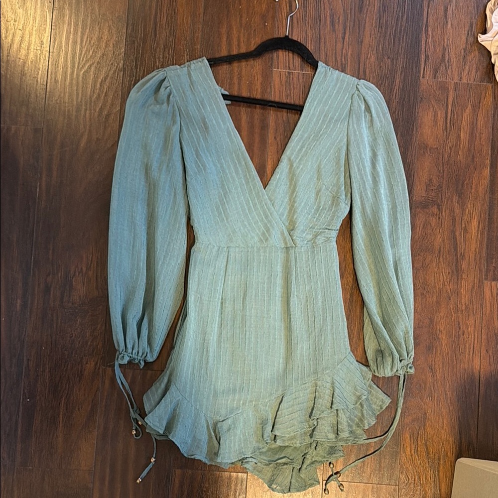 Elegant Green Long Sleeve Women's Top